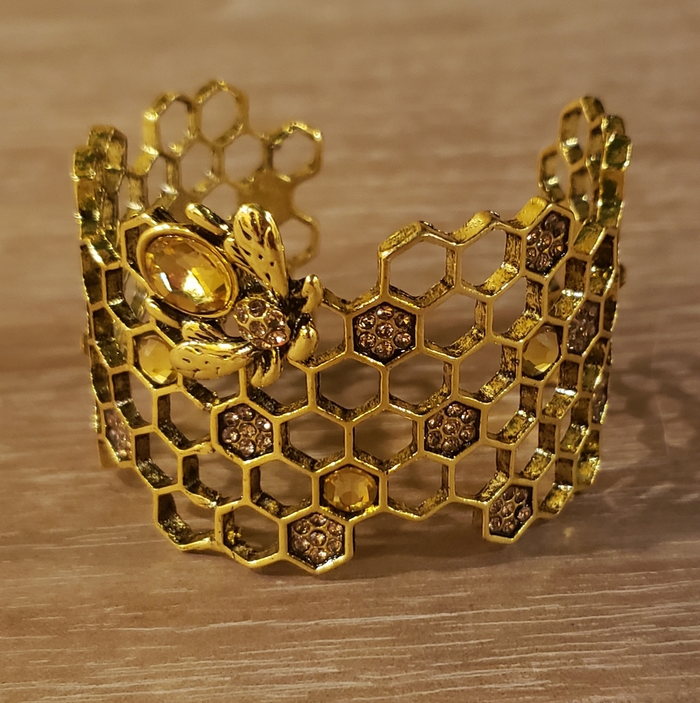 NEW! Gold Honeycomb Bee Cuff  Bracelet with Gold Accents - Picture 2 of 7